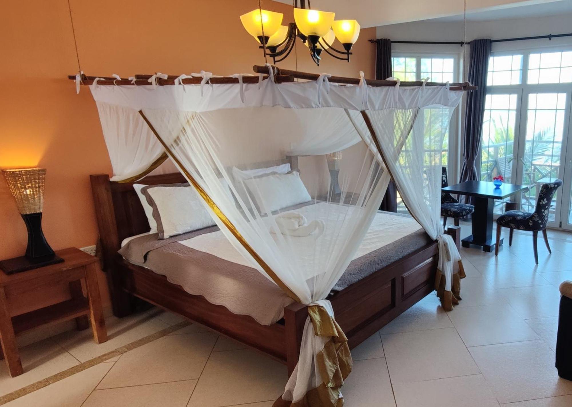 Villa Fleur De Lys Makunduchi Bagian luar foto