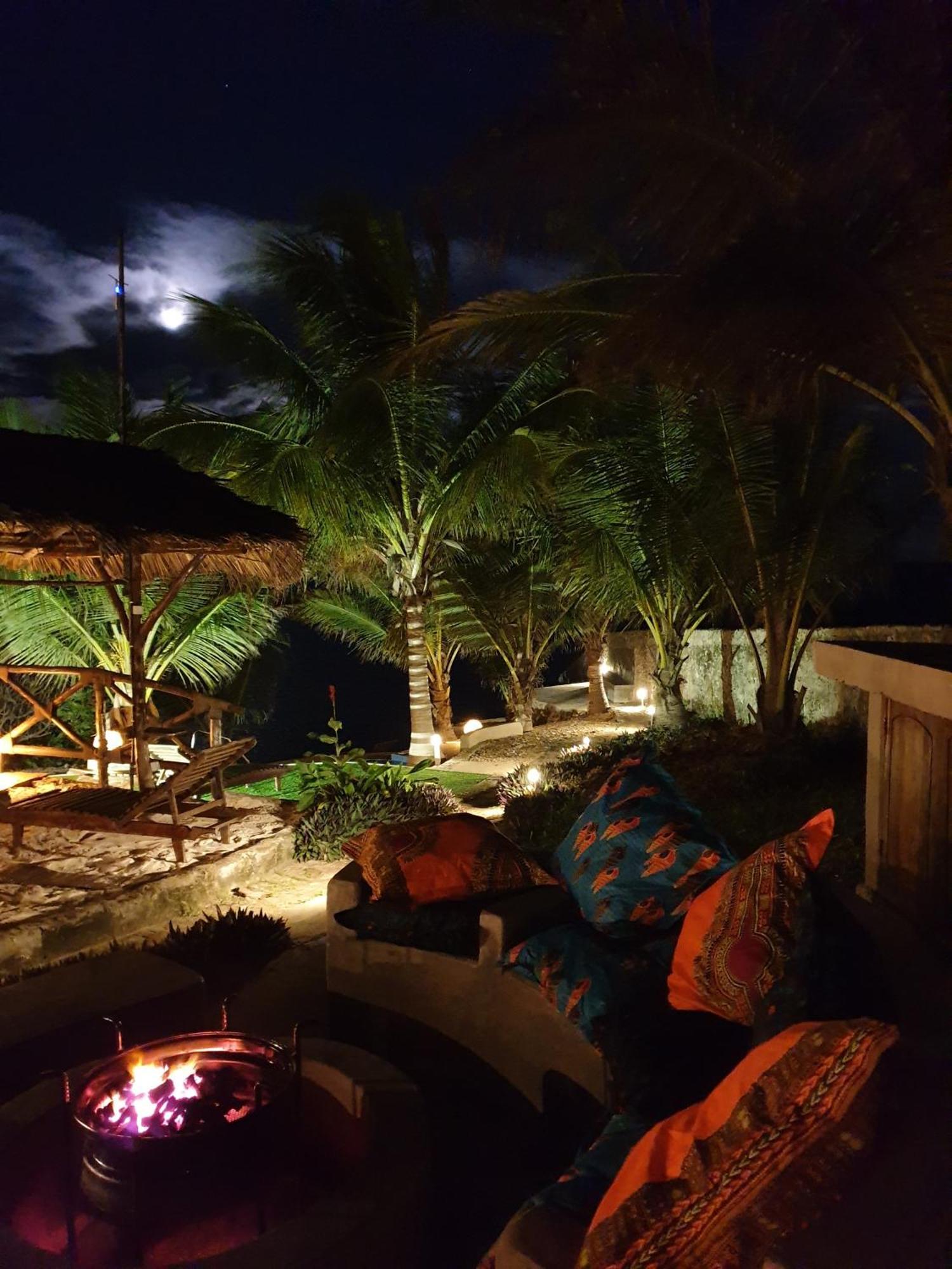 Villa Fleur De Lys Makunduchi Bagian luar foto