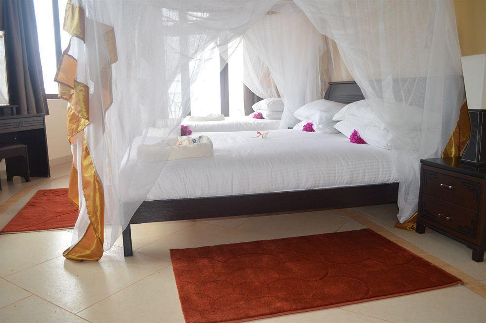 Villa Fleur De Lys Makunduchi Bagian luar foto