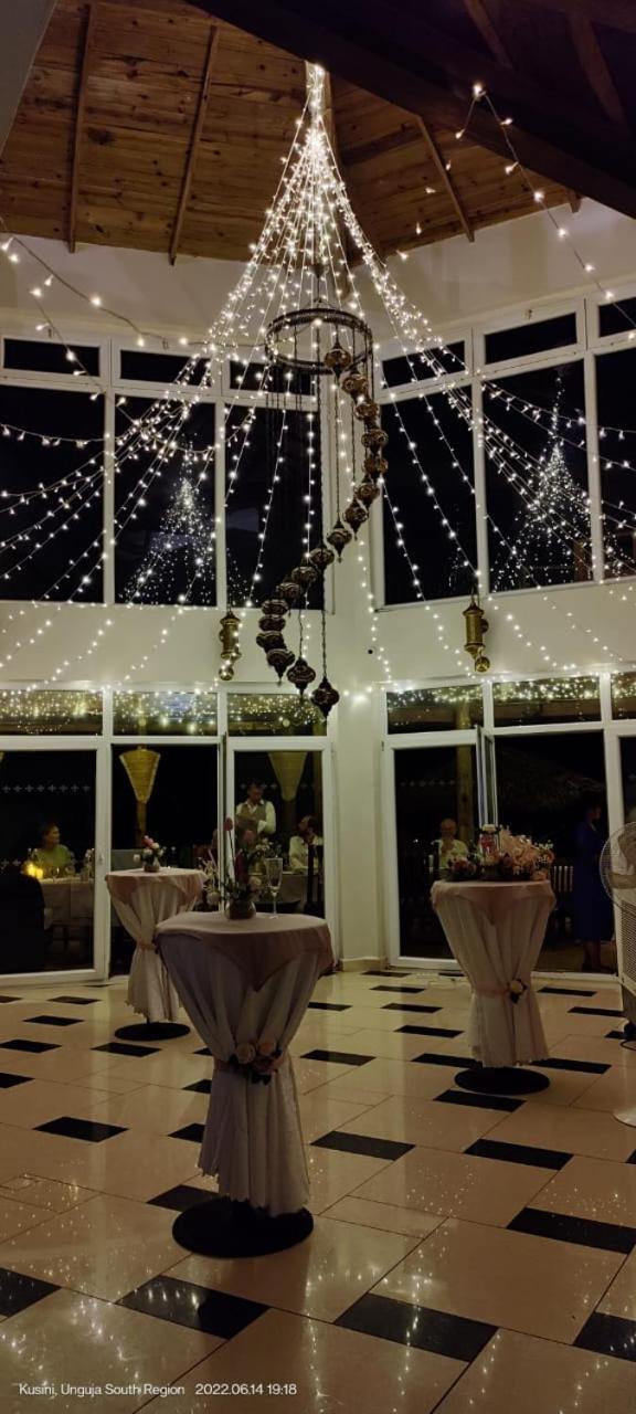 Villa Fleur De Lys Makunduchi Bagian luar foto