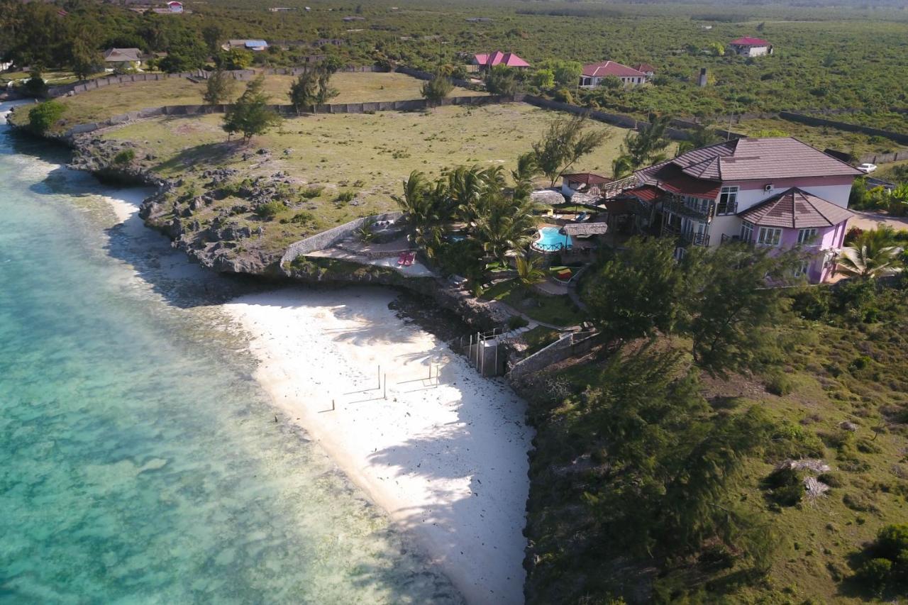 Villa Fleur De Lys Makunduchi Bagian luar foto